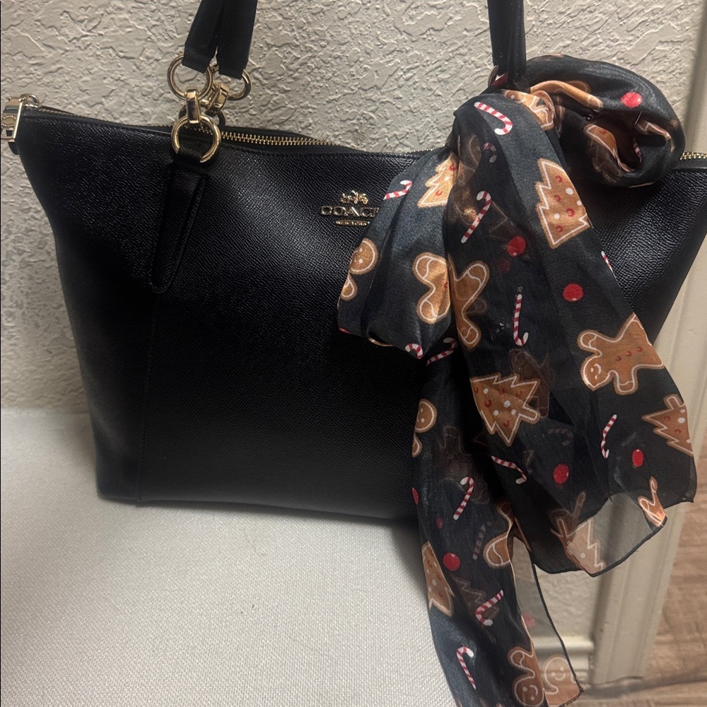 Like New, Coach vintage black coated canvas large zip tote. - Picture 11 of 13
